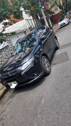 MITSUBISHI OUTLANDER 2.2 4X4 16V DIESEL 4P AUTOMÁTICO